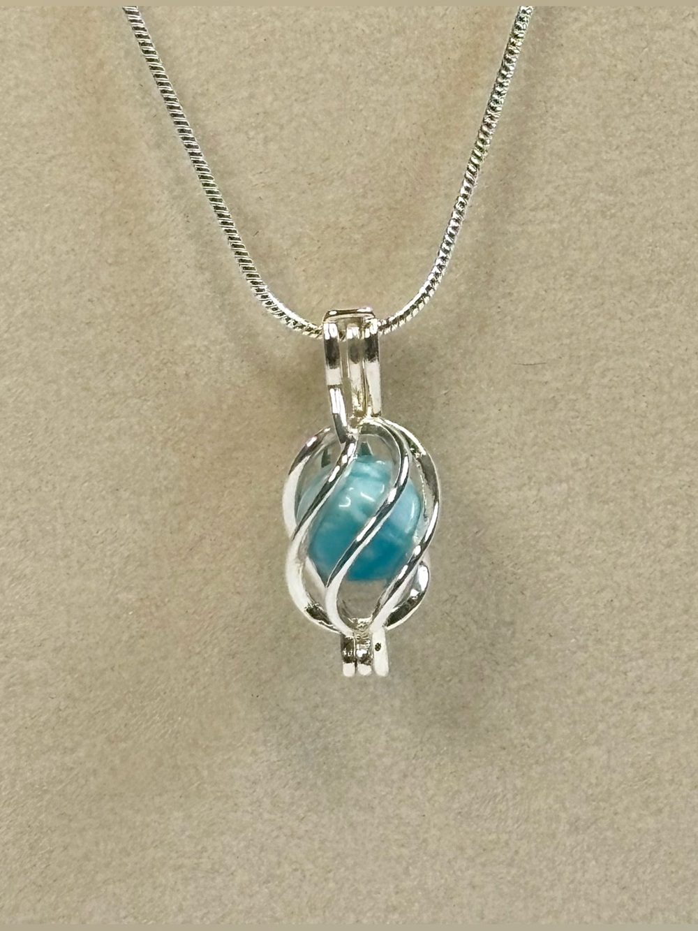 Mood cage pendant necklace - Picture 4 of 7